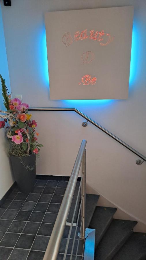Beautyd Grey Room Centrum Gullegem Wevelgem Exteriör bild