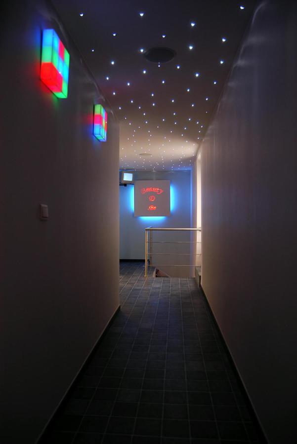 Beautyd Grey Room Centrum Gullegem Wevelgem Exteriör bild