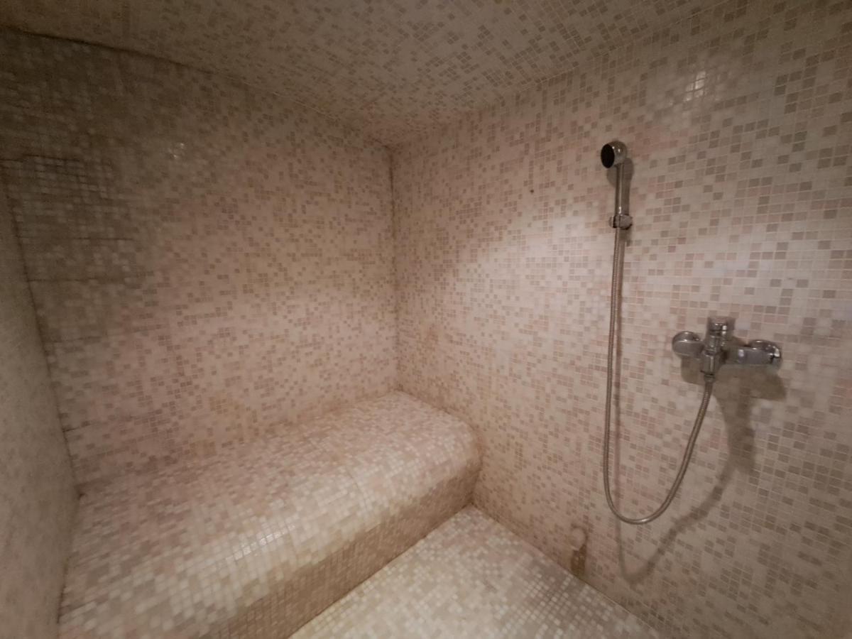 Beautyd Grey Room Centrum Gullegem Wevelgem Exteriör bild